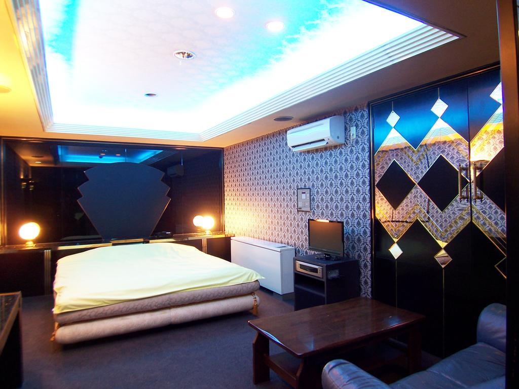 Hotel Pyramid (Adults Only) Himeji Exterior foto